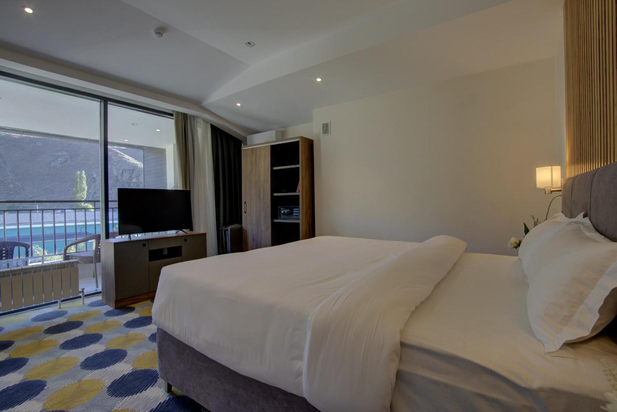 Grand Khan Tengri 4* Naryn Esterno foto