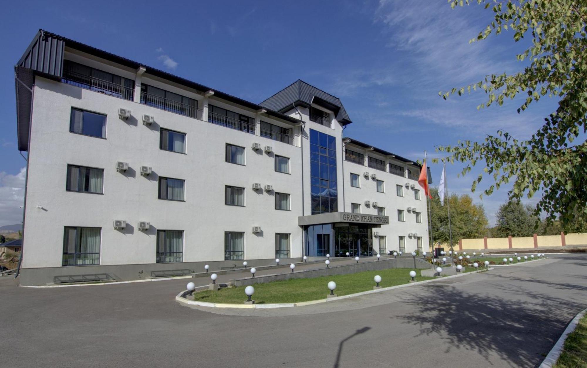 Grand Khan Tengri 4* Naryn Esterno foto