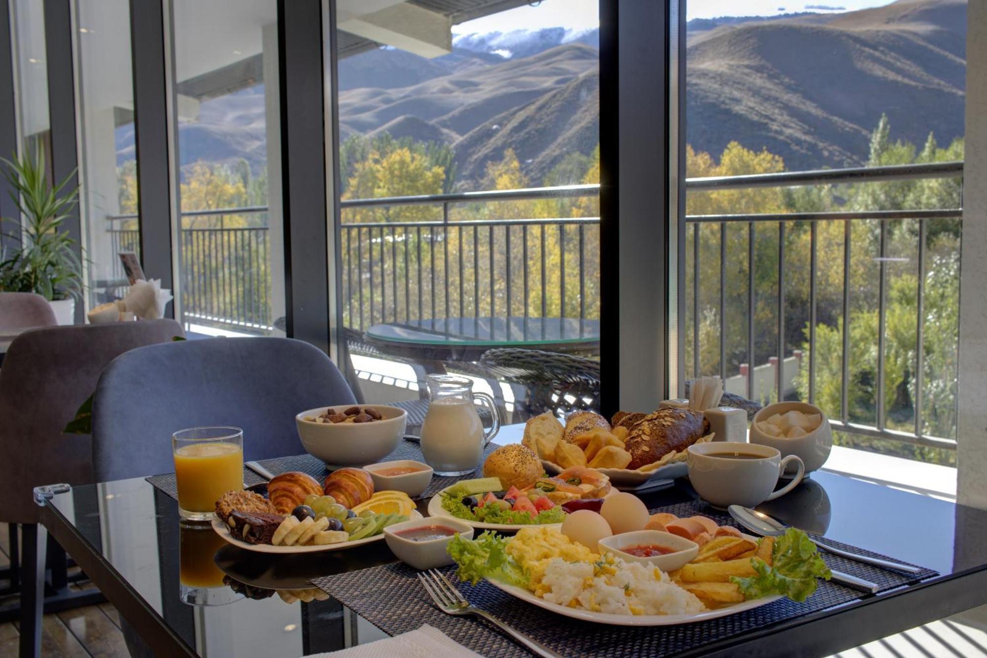 Grand Khan Tengri 4* Naryn Esterno foto