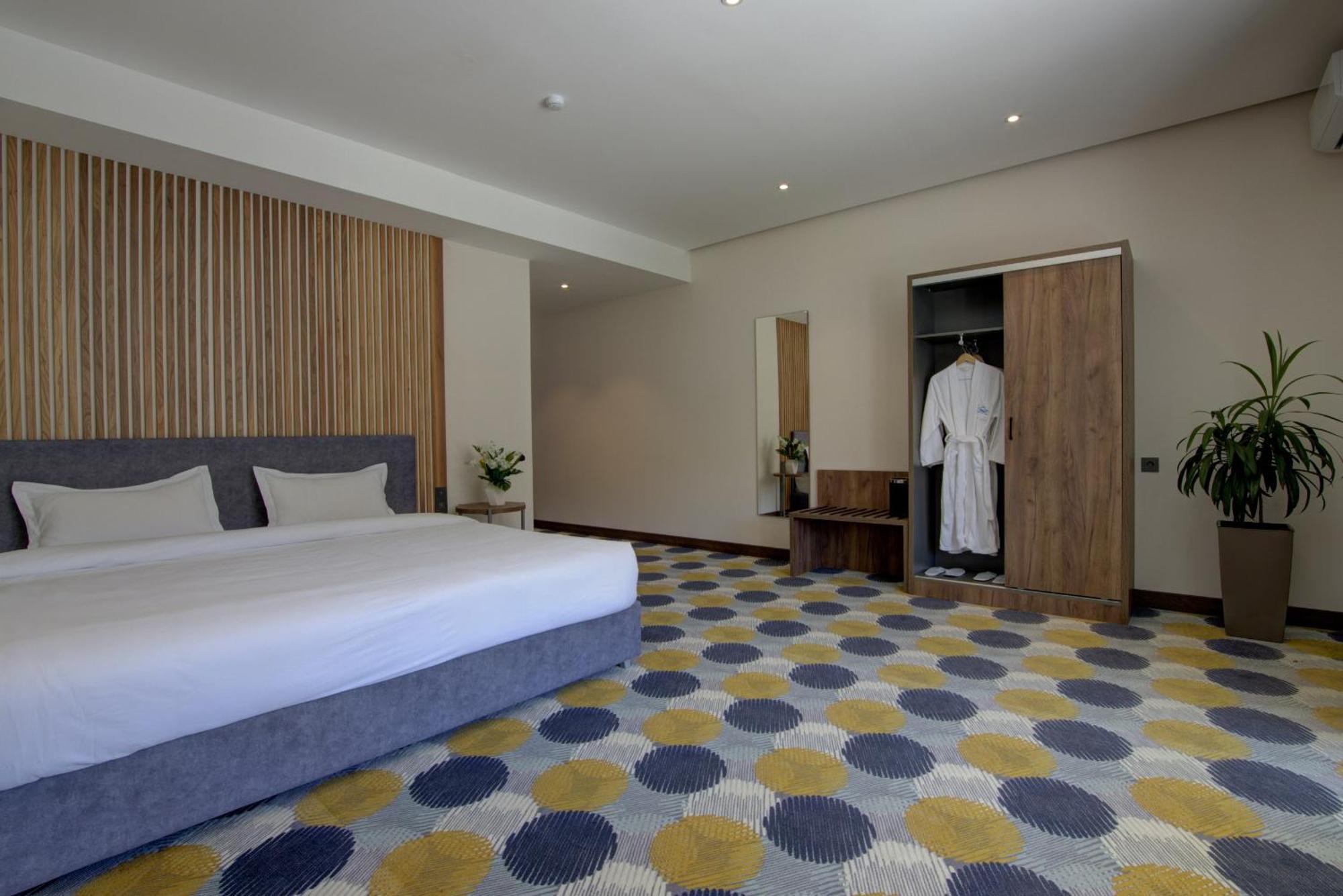 Grand Khan Tengri 4* Naryn Esterno foto