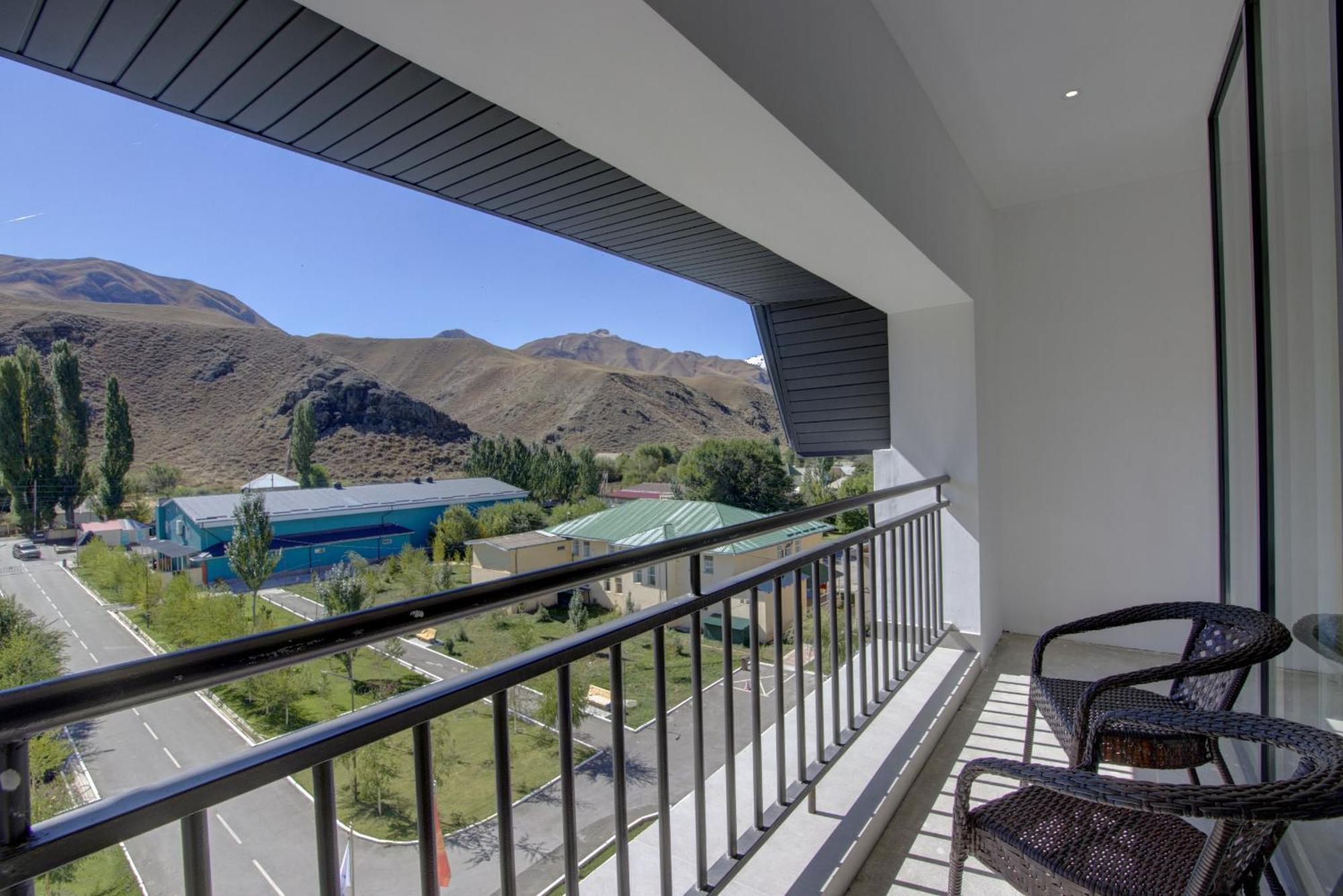 Grand Khan Tengri 4* Naryn Esterno foto